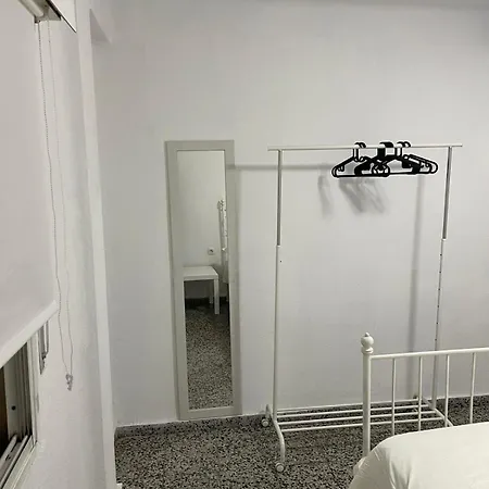 Homestay De Privadas En El Centro De *